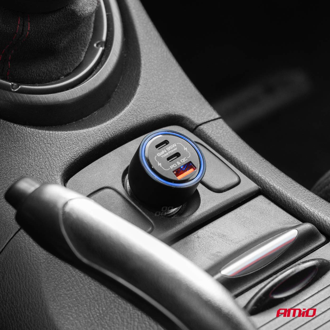Caricabatterie da auto doppia porta USB-C + porta USB-A - immagine 2